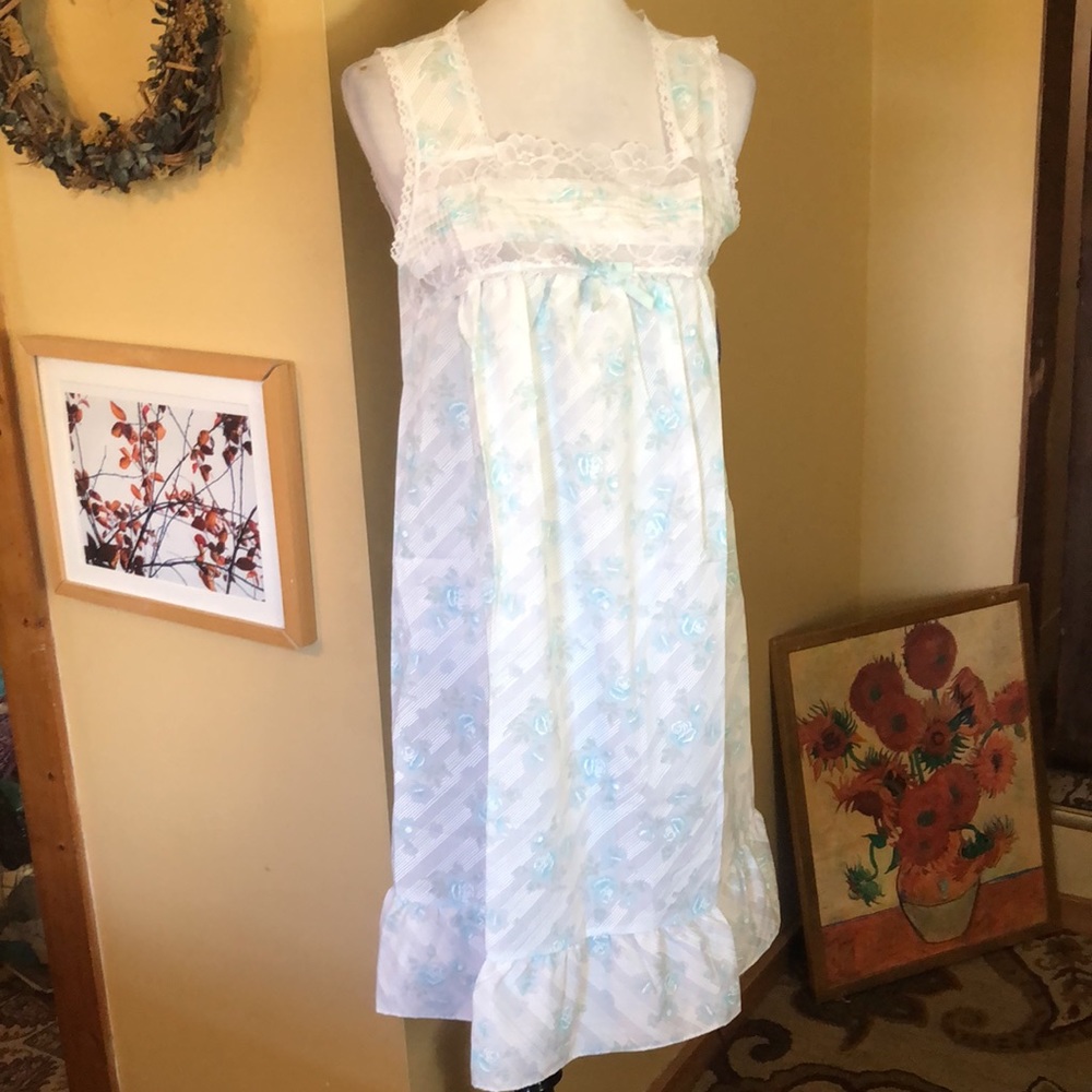 VINTAGE’60’s Stardust Size Small Cotton Roses Nightgown Lace Trim DEADSTOCK new